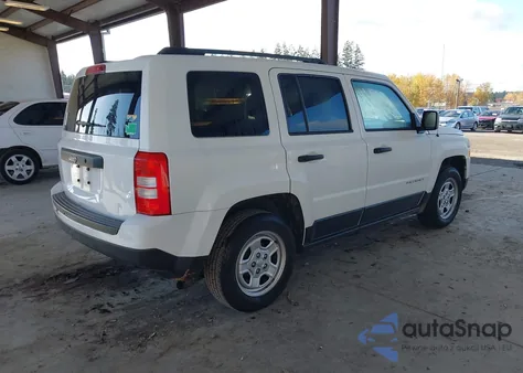 2015 Jeep Patriot Sport из США, поврежденный, VIN 1C4NJPBB5FD179051